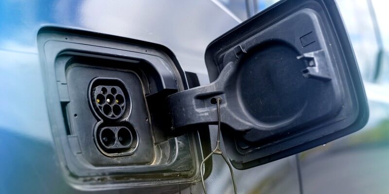 Prise de charge d'une voiture électrique