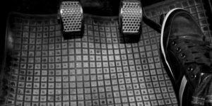 Lire la suite à propos de l’article Comment nettoyer efficacement un tapis de voiture ?