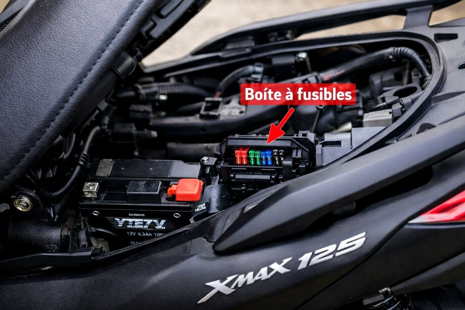 Boîte à fusibles du Yamaha XMAX 125