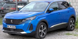 Voiture Peugeot 3008 bleue